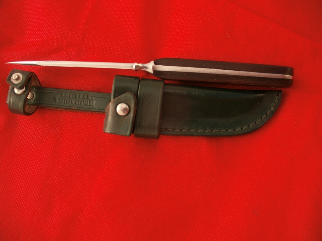) Boker
