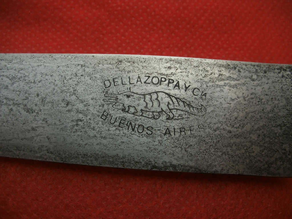 ) Dellazoppa y Cia. Platero N. Taddei . La Colina