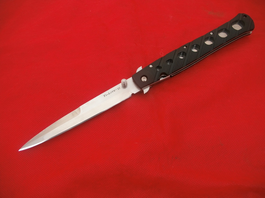 ) Cold Steel Ti Lite IV
