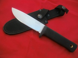 (225) ) Cold Steel Master Hunter